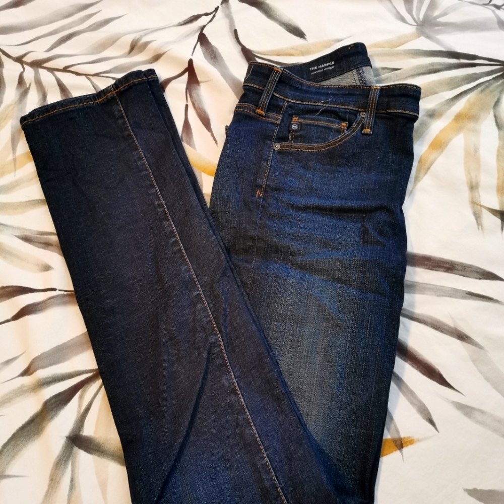 AG Harper straigt leg jean size 25